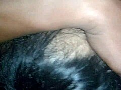 Curvy babe’s sensual touch