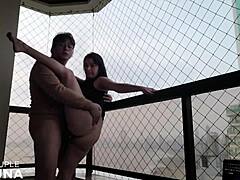 Veranda Rush with Skinny Housewife