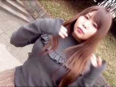 Eri Makino’s Sexy Solo Show
