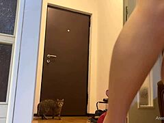 Topless Woman Stuns Delivery Guy
