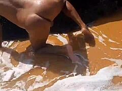 cute pet’s bold raw heat