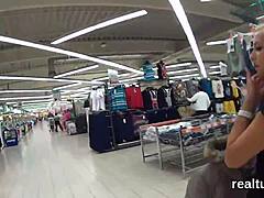 Public shop encounter turns steamy
