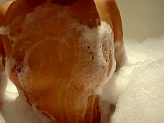 Thai Teen’s Subtle Hotel Bathing Tease Unveiled