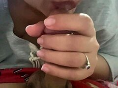 Curvy Latina Babyluna’s teasing morning suck