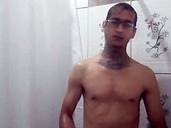 i’m showing off to bang this local chick