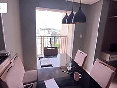 Amberzinha's fierce homemade bang in new apartment