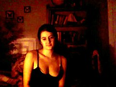 Beautiful white girl gives an amazing blowjob