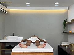 Rosxy Gutierrez’s Happy Ending Massage Turns Dirty Fuck