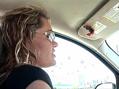 Kelly Leigh’s tempting interracial cougar hunt find