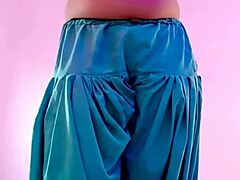18 year indian girl leaks sexy video