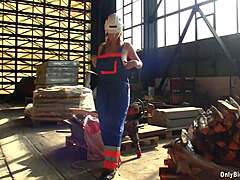 Shelby Moon’s Big Boobs Teased At Work