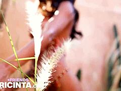 Putri Cinta’s Fierce Pussy Exposure