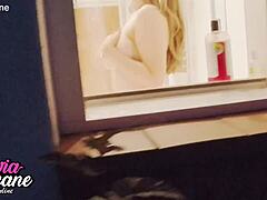 you watch your curvy neighbour showering next door