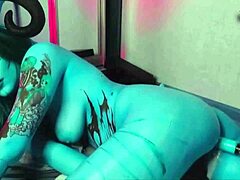 How does Sukub squirt so hard with a dildo and vibrator?