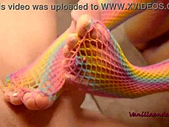 Sexy Babe Gives Footjob While Teasing Pussy in Amateur Vanillaandcaramel Clip