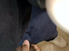 hey, just got home, wanna fantasize about my gf’s wet cum?