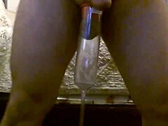 Clit rubbing action caught on raw footage late night