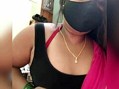 Desi Indian mom bhabi, what's your secret?