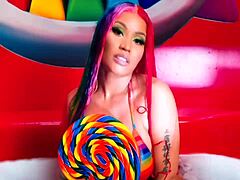 nicki minaj shines in a captivating solo display