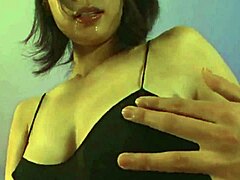 Oiled masturbating by Saki Aoyama?
