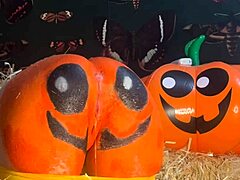 I saw this teen get double creampie at the pumpkin patch.