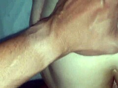 mi puta brasileña recibe semen en boca, coño y culo