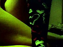 Hey, wanna watch this girl tied up and squirting hard?