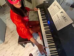 milfycalla’s wild time with piano teacher dick, oops