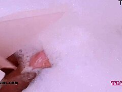 super cute teen 18+ in a sexy bath, getting a massage from her daddy. wanna watch her cum? 😘