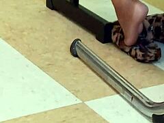 Ebony Teen Lightskin Soles Caught on Hidden Candid Camera