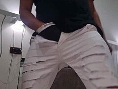 Detailed Italian Amateur Cumshot with Intense Handjob on Huge Cock