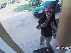 i’m overwhelmed by delivering pizza and blowjobs for quick cash