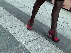 Simone Peach Flashing Her Skills in Budapest Streets at Night