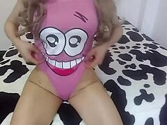 My stepsister won’t let me in, just leaves me craving her shaved pussy