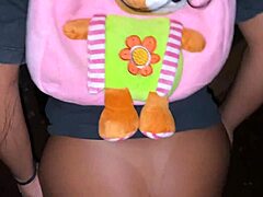 Brazilian Latina Offers Her Backdoor in Public for Endless Fun
