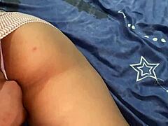 Dejame tocarte el culo, desde el gym está grandote, me pillan masturbándome
