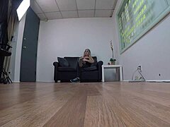 Samantha MILF Shows Deep Skills in POV Casting