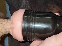 What’s behind this wild Fleshlight stroke session with intense action?