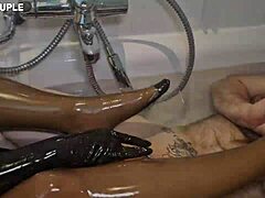 Ugh, Miss Anna's messy bath got me goin...