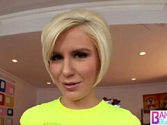 omg kelly klass is totally down for huge anal gape!! 😍