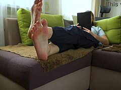 Sexy teen amateur reveals bare soles for foot fetish fans