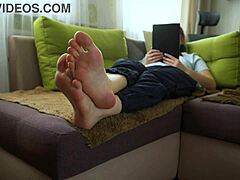 Sexy teen amateur reveals bare soles for foot fetish fans