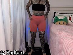 hey, wanna see me in gym tights with big tits on display?