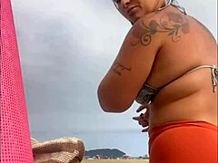 I'm at the beach, swollen and wet, ready for some action!