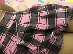 tierna universitaria en minifalda tocada por maestro se calienta para sexo anal! 🔥