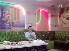 Ever tried kinky group sex with a Chinese lady?