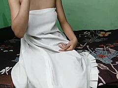 Heyy, Indian desi bhabhi calls boyfriend for hard fucking 😍