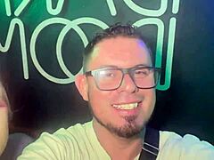 hey, ever tried a random role in a dark room in porto alegre?