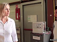 Tall milf Melany Paris feels every thrust in warehouse fuck
