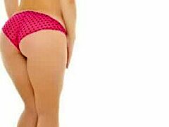 Mommy Shows Off Sexy Ass